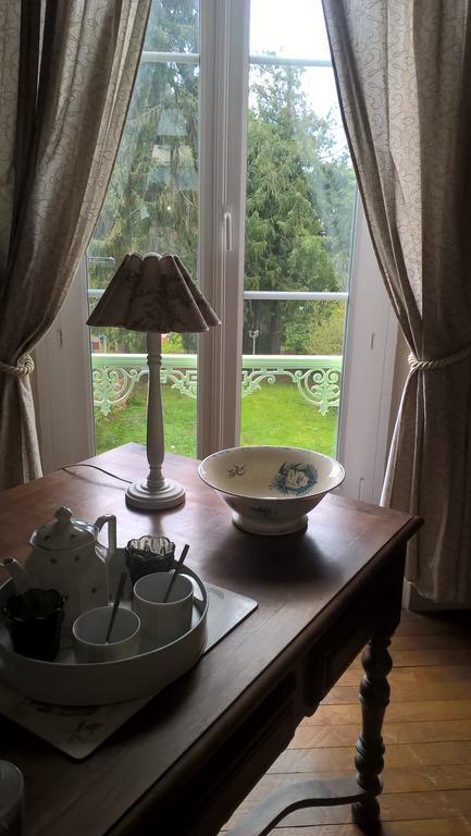 Le Clos Manceau Bed & Breakfast Le Mans Eksteriør bilde